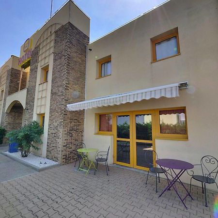 The Originals Access, Hotel Beziers Est Villeneuve-lès-Béziers المظهر الخارجي الصورة